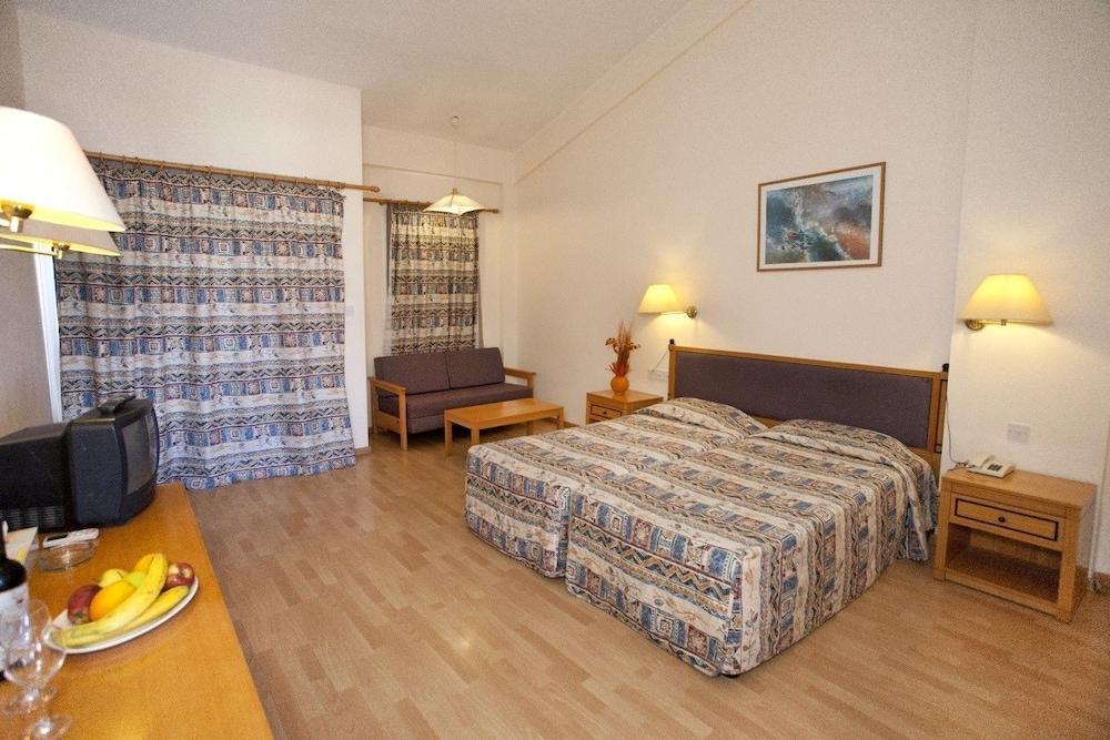 Episkopiana Hotel & Sport Resort Episkopi  외부 사진