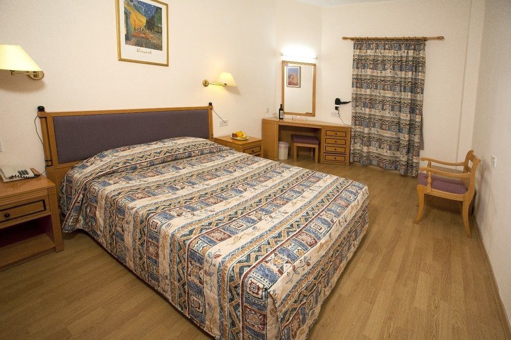Episkopiana Hotel & Sport Resort Episkopi  외부 사진